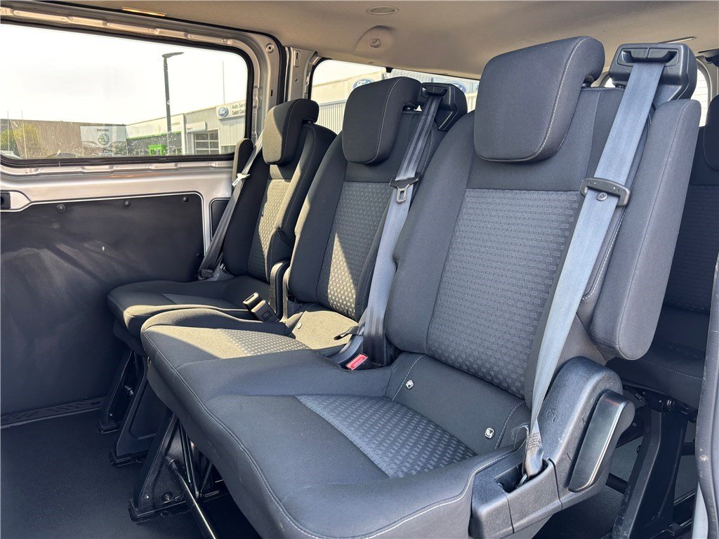 Ford Transit Custom Kombi - Photo 9