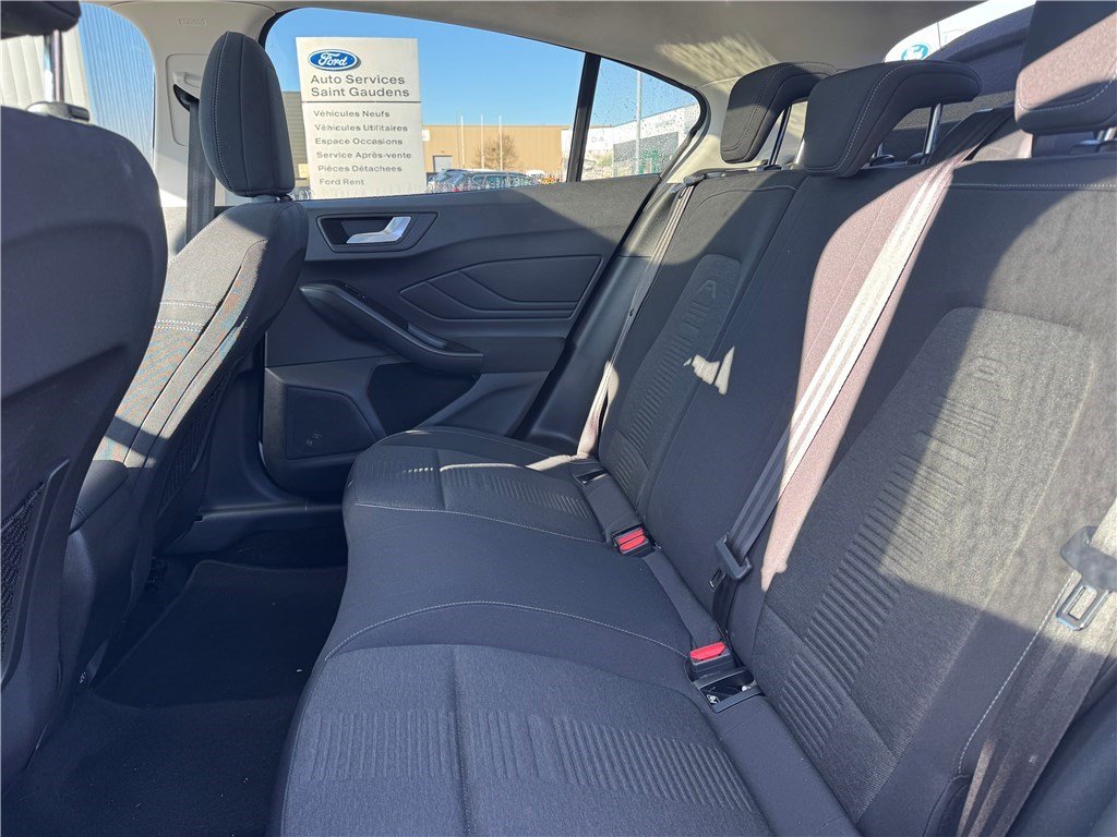 Ford Focus - Photo 10