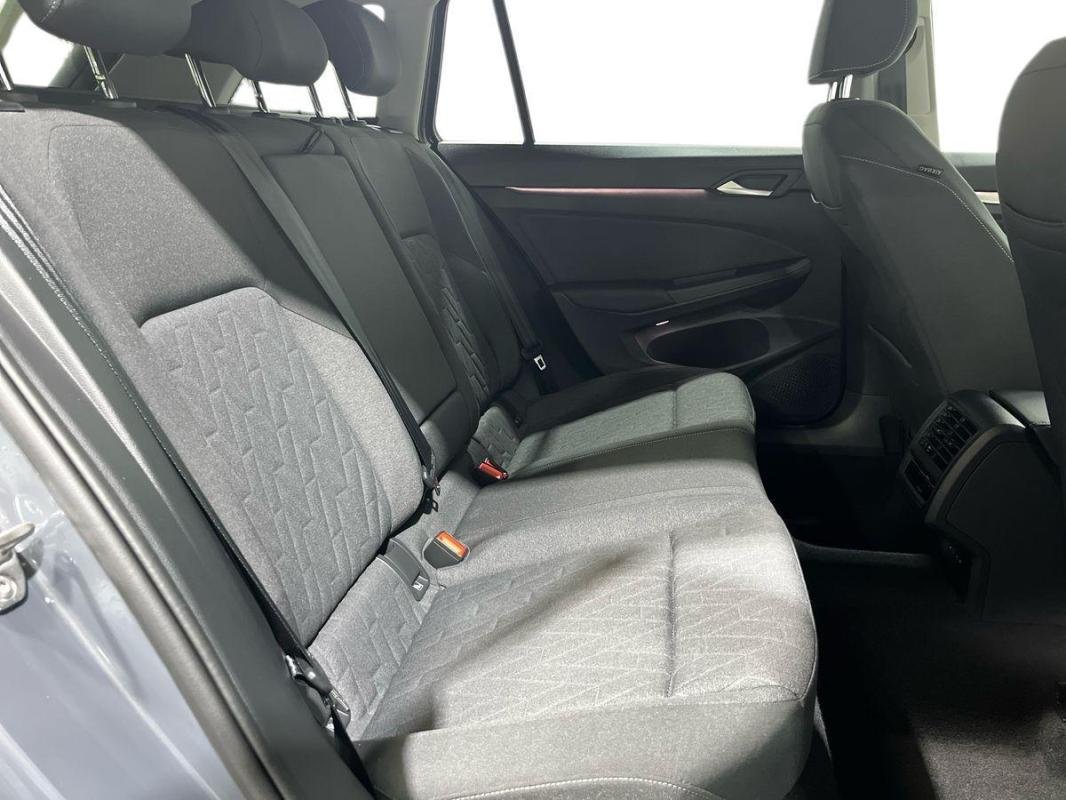 Volkswagen Golf SW - Photo 23