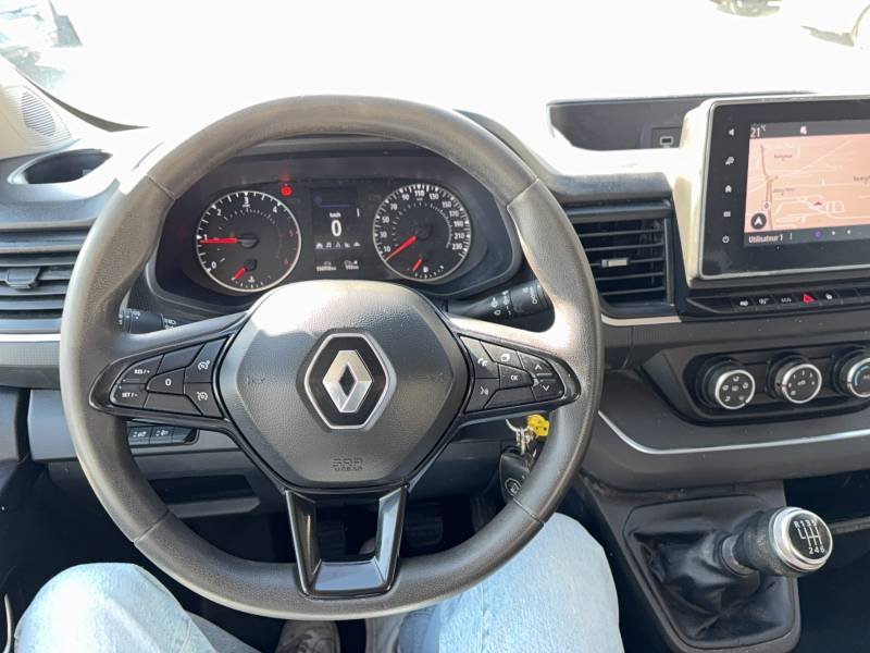 Renault Trafic - Photo 17