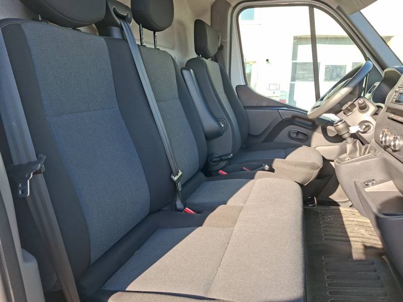 Renault Master - Photo 12