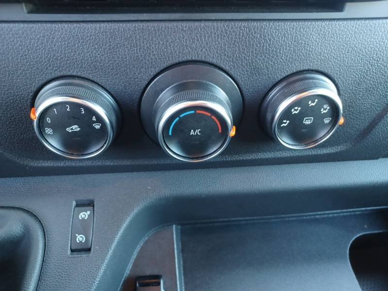 Renault Master - Photo 36