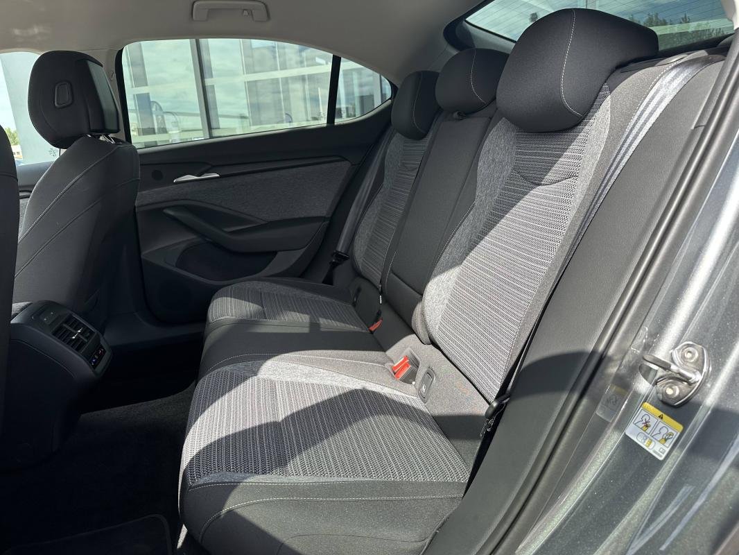 Skoda Superb - Photo 11