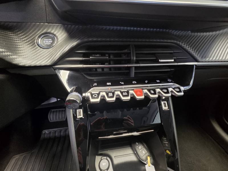 Peugeot 208 - Photo 28