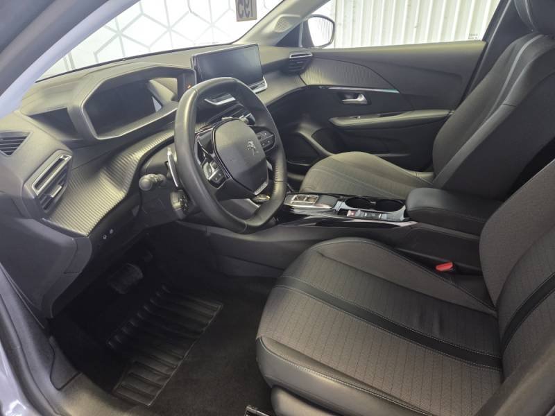 Peugeot 208 - Photo 9