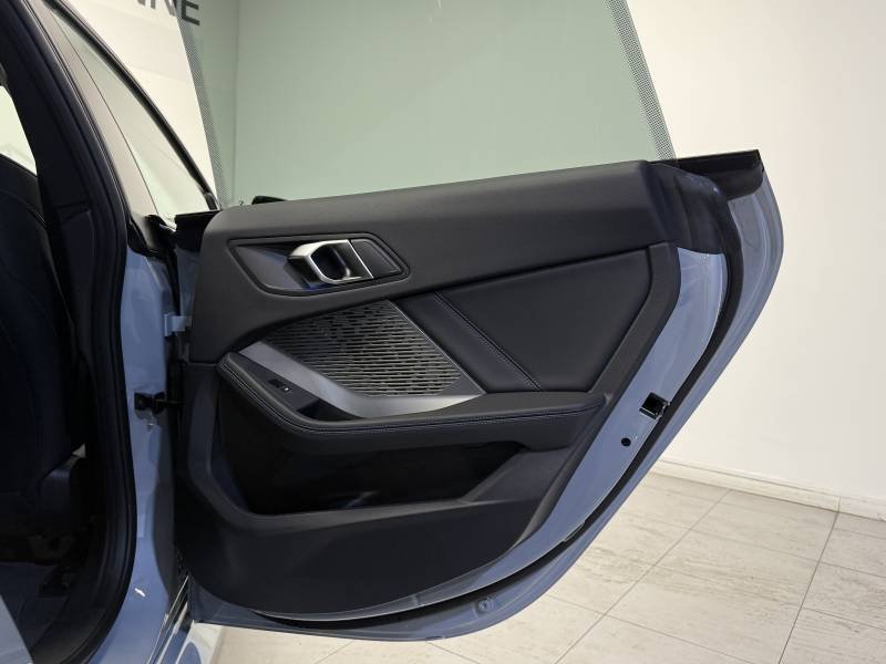 BMW Serie 2 - Photo 16