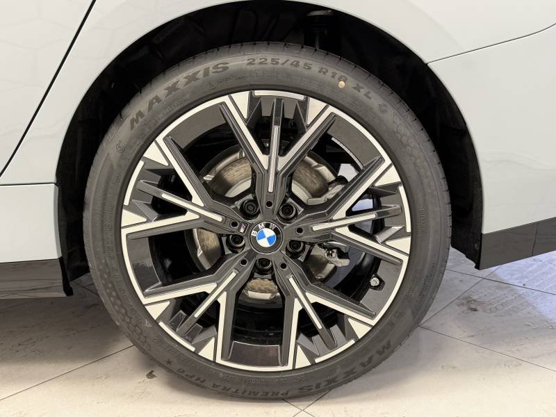 BMW Serie 2 - Photo 9