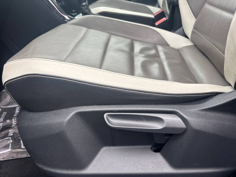 Volkswagen T-Roc - Photo 26