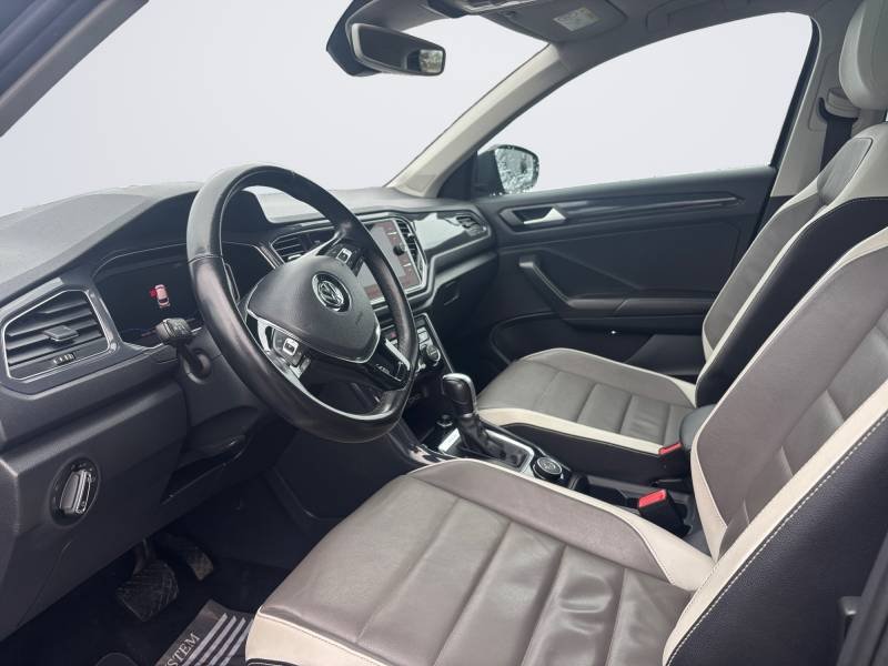 Volkswagen T-Roc - Photo 9