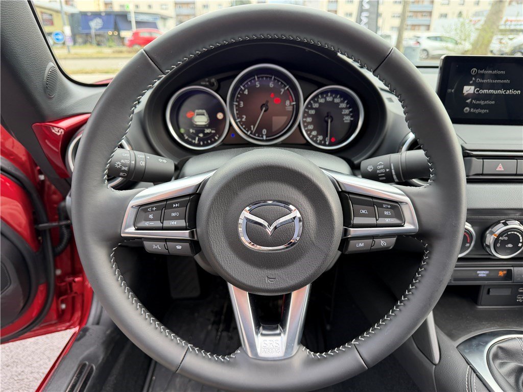 Mazda MX-5 - Photo 11