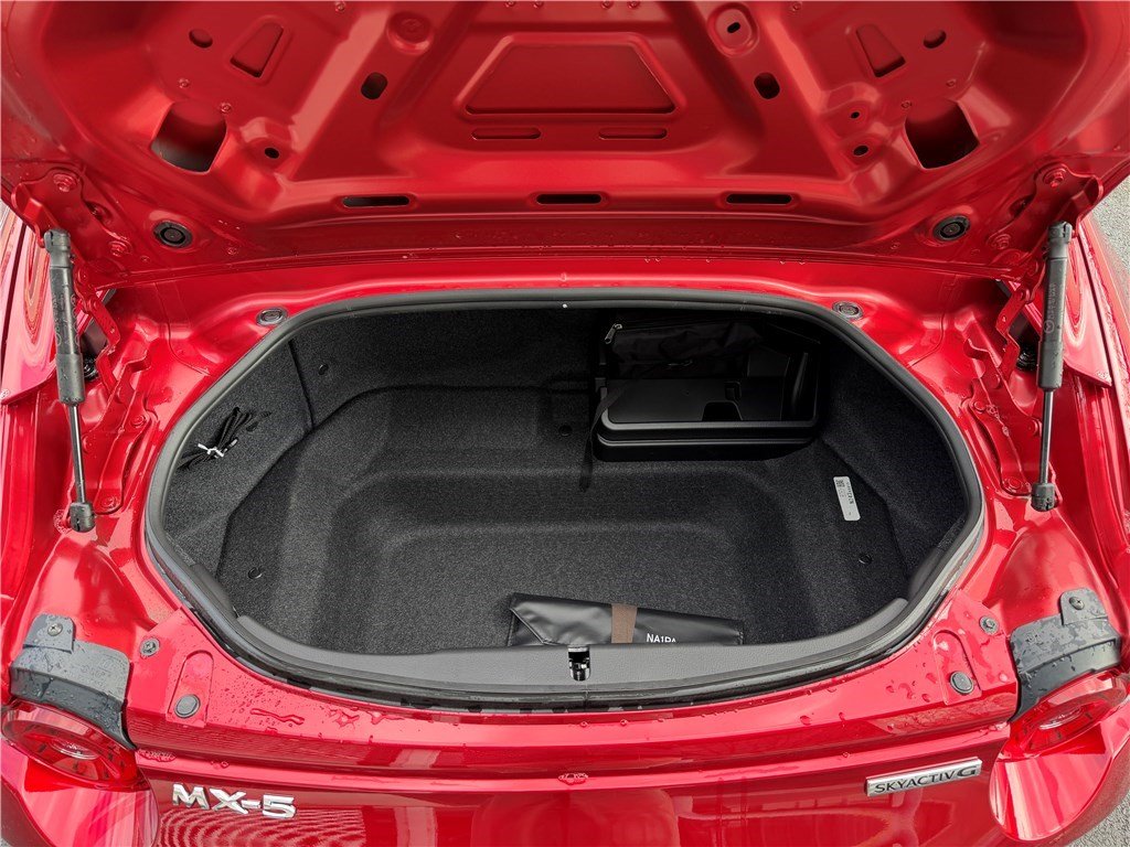 Mazda MX-5 - Photo 13