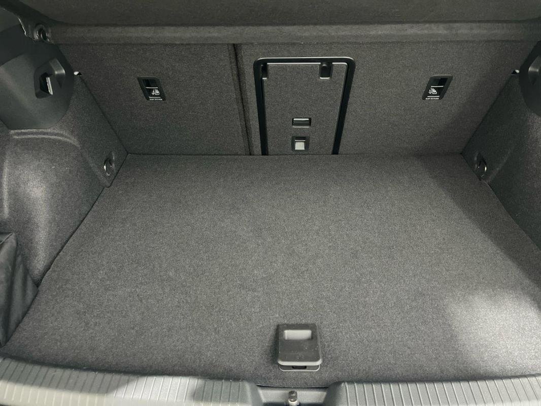 Volkswagen Golf - Photo 31