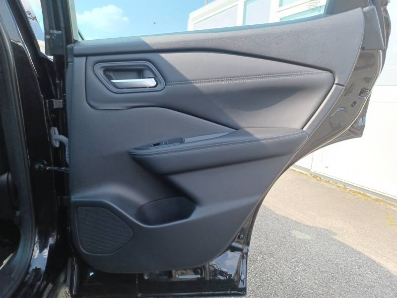 Nissan Qashqai - Photo 32