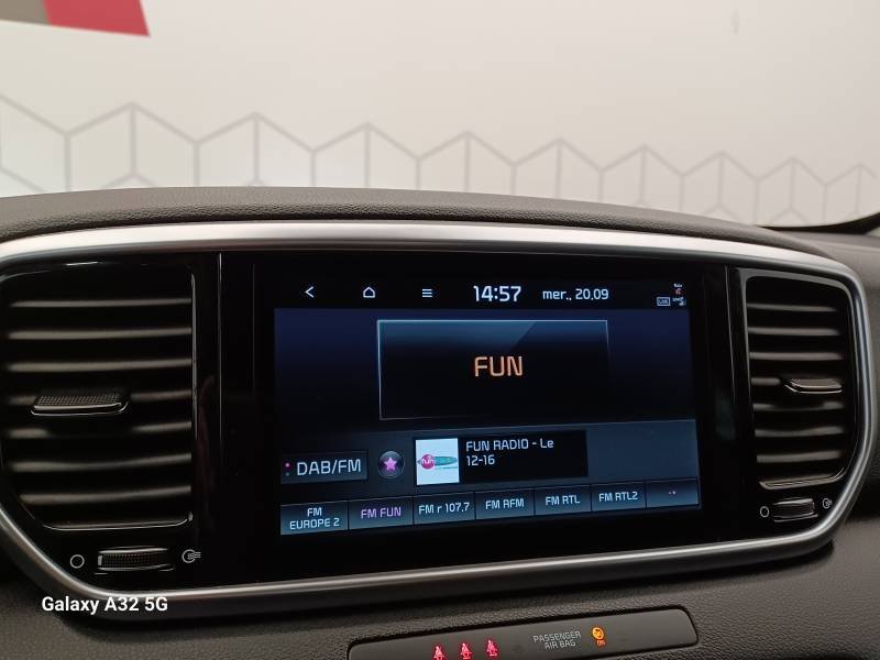 Kia Sportage - Photo 16