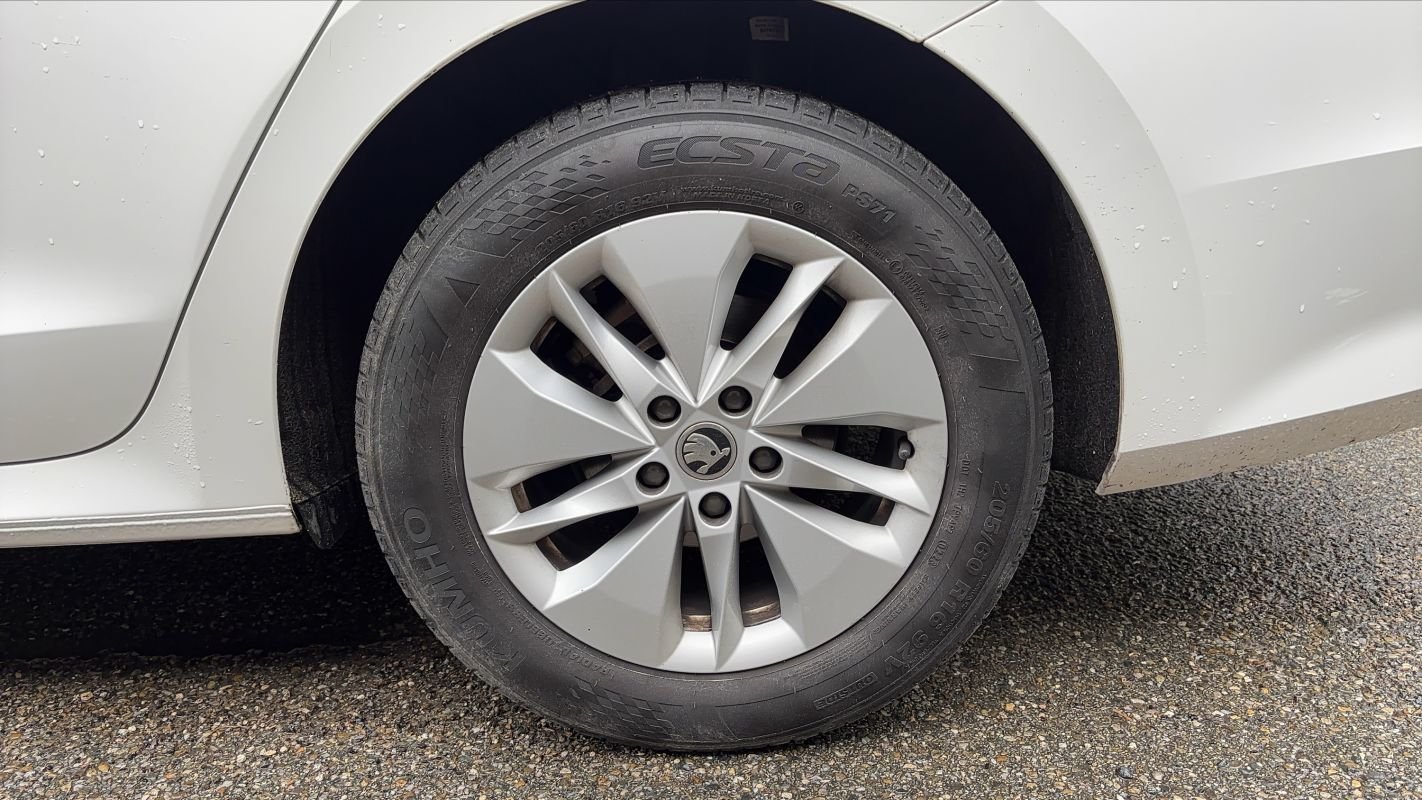 Skoda Octavia - Photo 19