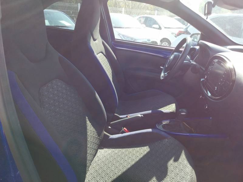 Toyota aygo x - Photo 12