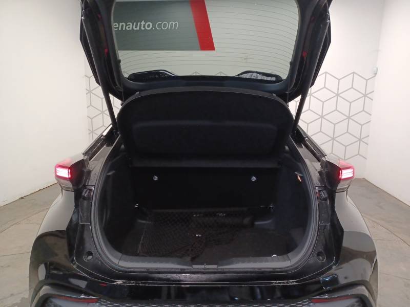 Toyota C-HR - Photo 13