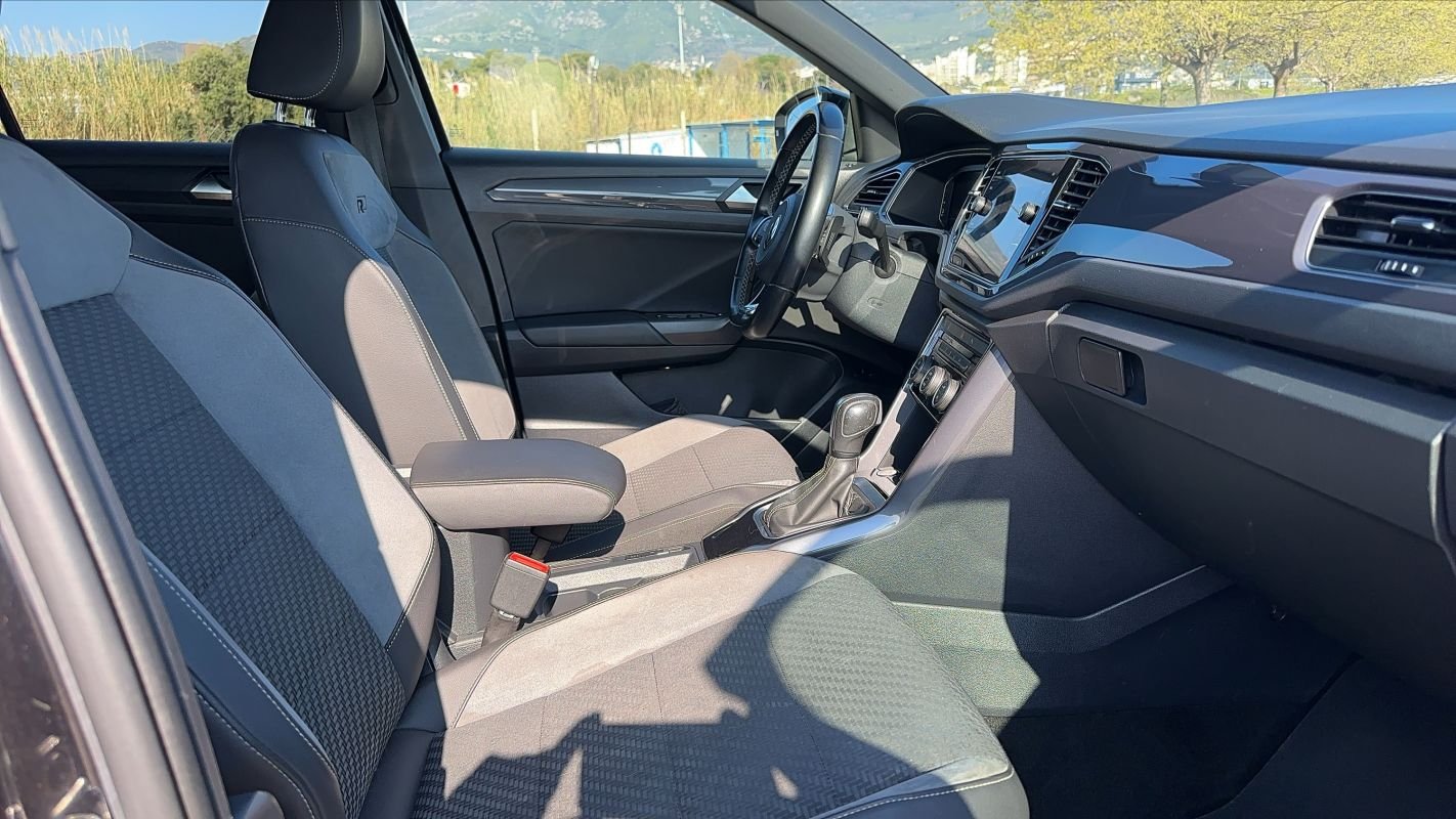 Volkswagen T-Roc - Photo 27