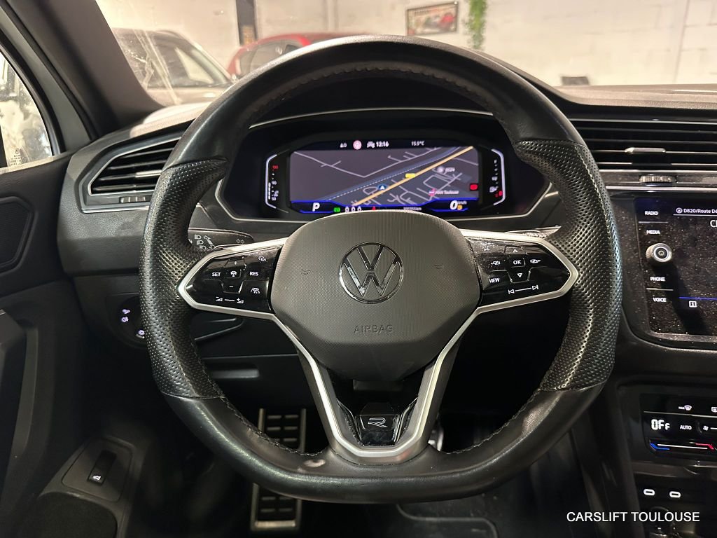 Volkswagen Tiguan - Photo 11