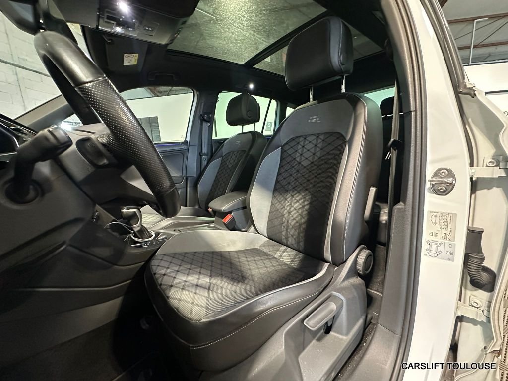 Volkswagen Tiguan - Photo 12