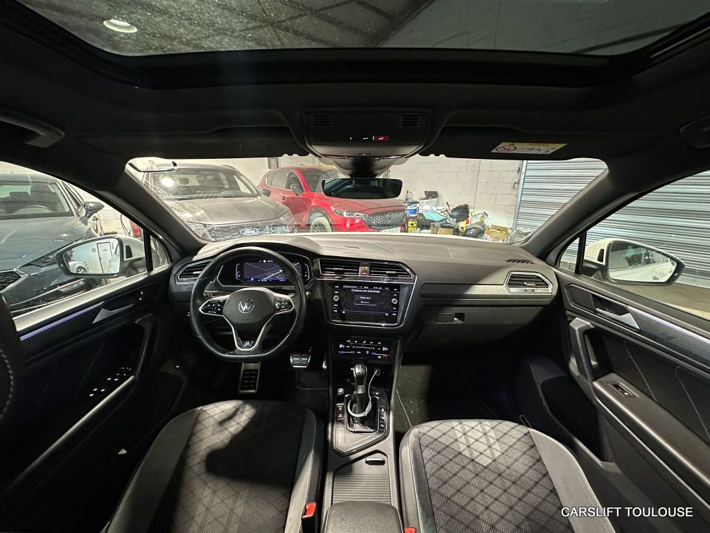 Volkswagen Tiguan - Photo 9