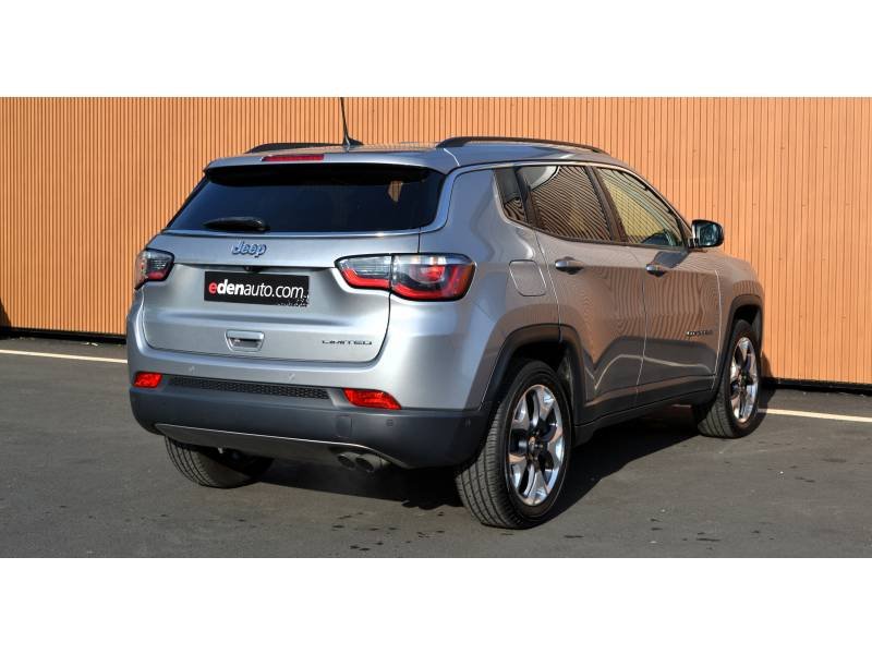 Jeep Compass - Photo 38