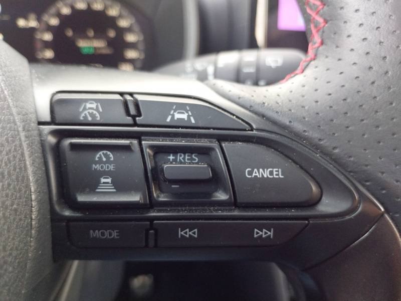 Toyota Yaris - Photo 17