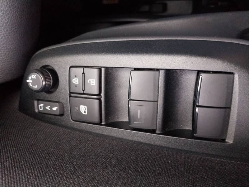 Toyota Yaris - Photo 28
