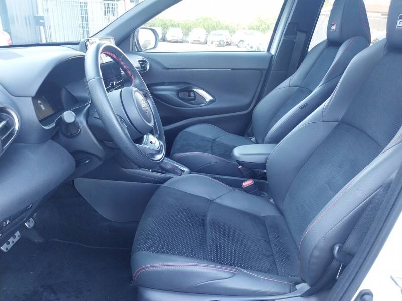 Toyota Yaris - Photo 10