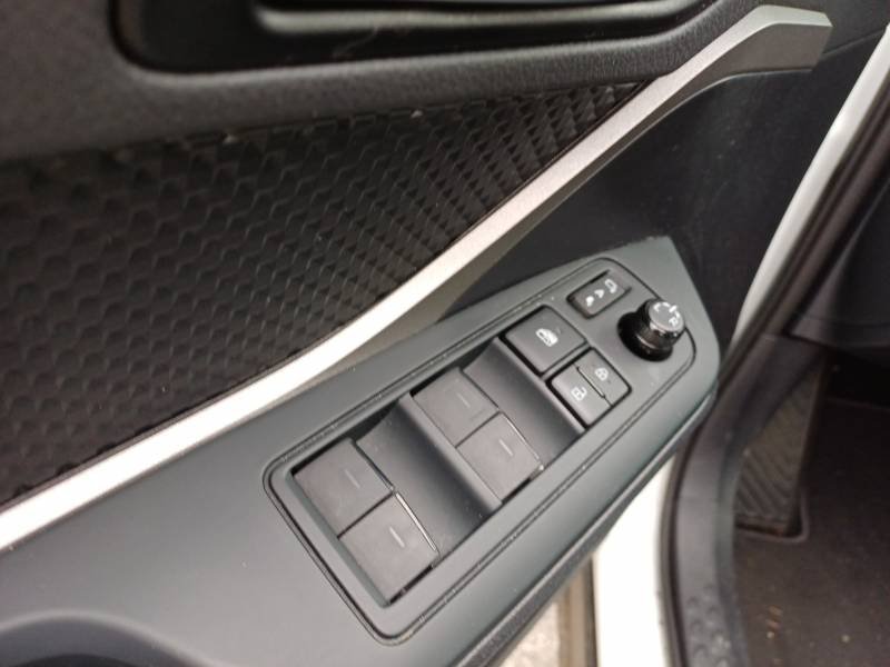 Toyota C-HR - Photo 26