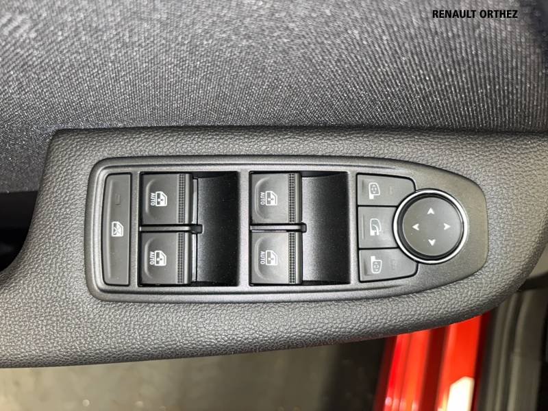 Renault Clio - Photo 25
