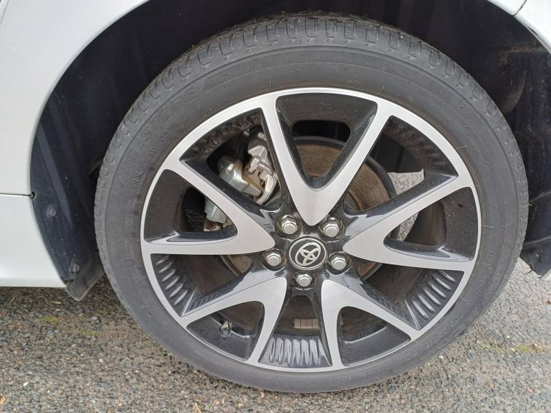 Toyota Yaris - Photo 11