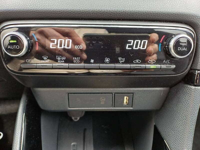 Toyota Yaris - Photo 26