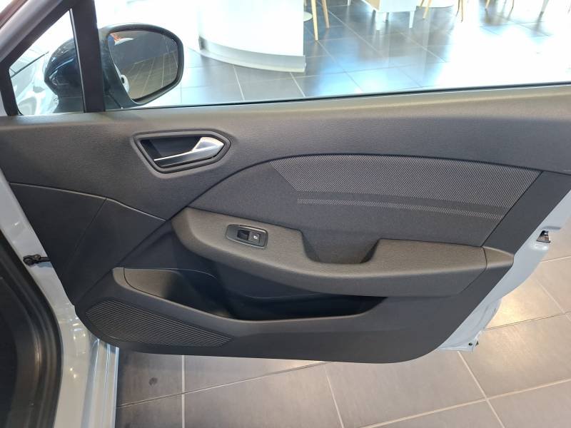 Renault Clio - Photo 15