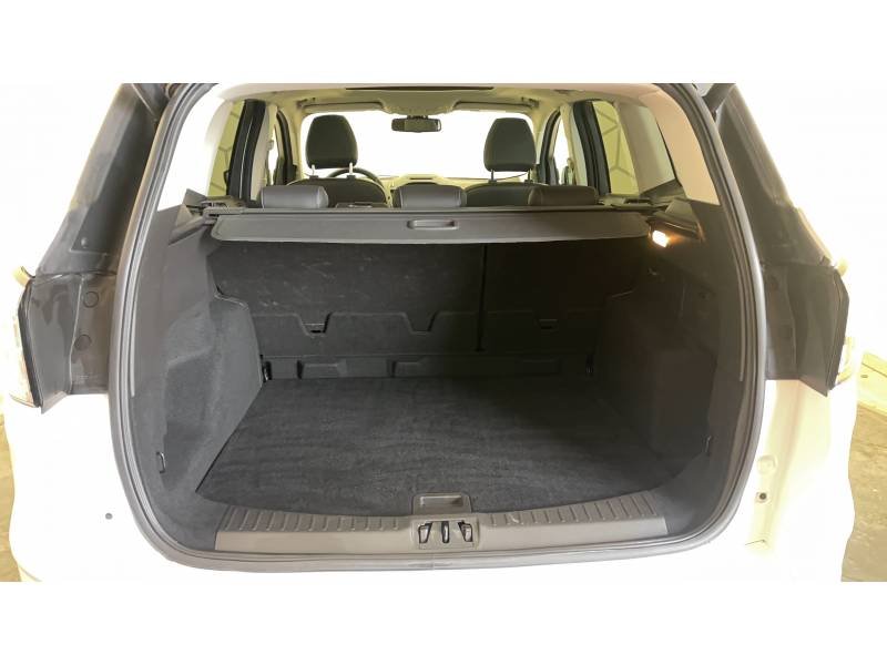 Ford Kuga - Photo 12