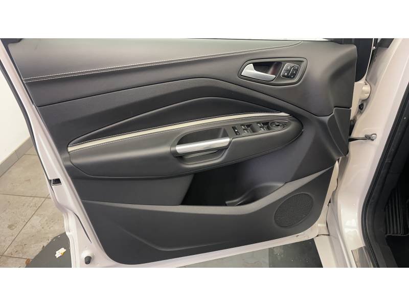 Ford Kuga - Photo 22