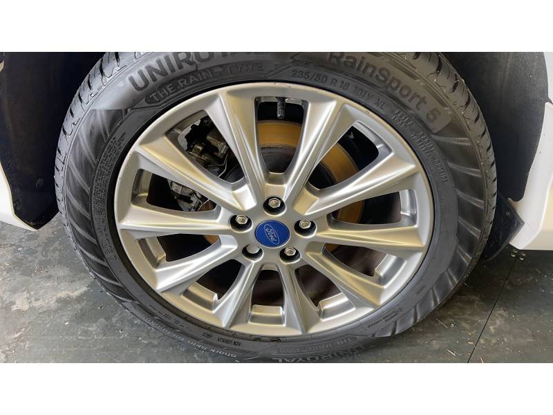 Ford Kuga - Photo 48