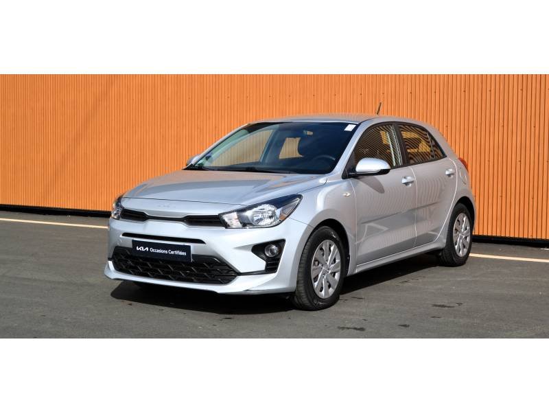 Kia Rio - Photo 27