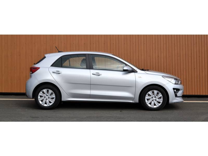 Kia Rio - Photo 33