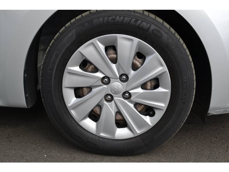 Kia Rio - Photo 35
