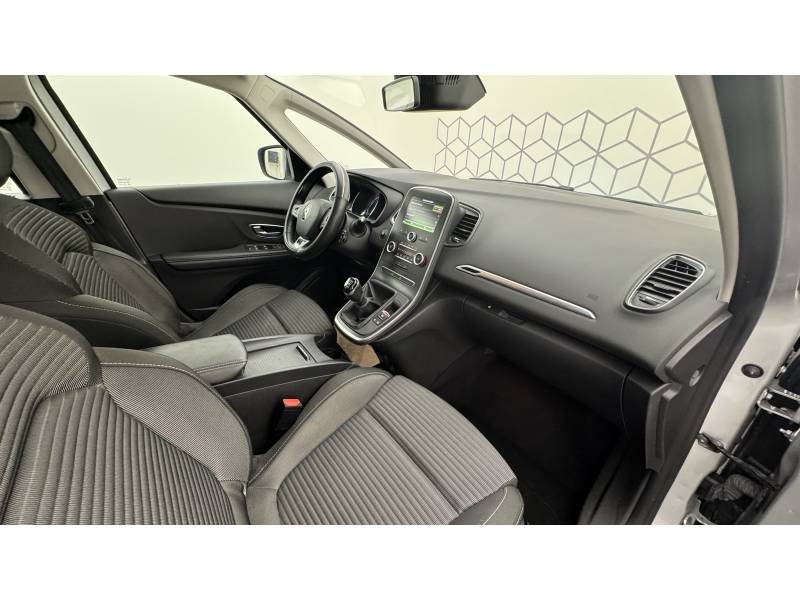 Renault Scénic - Photo 15