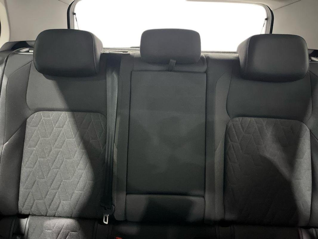 Volkswagen Golf - Photo 22