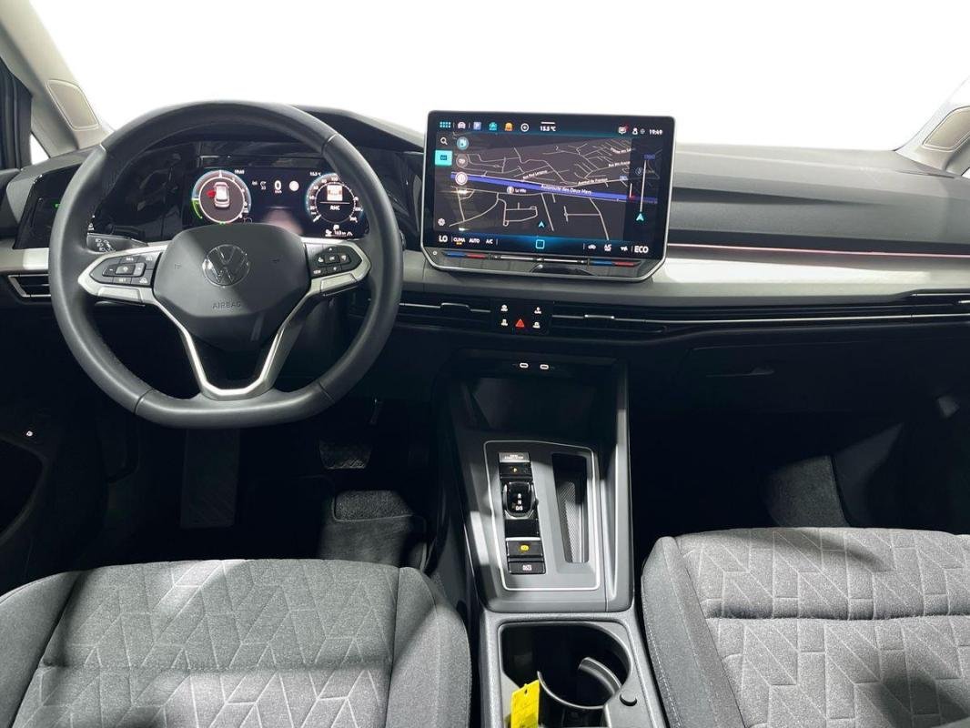Volkswagen Golf - Photo 8