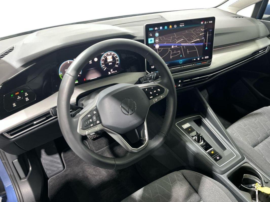 Volkswagen Golf - Photo 9