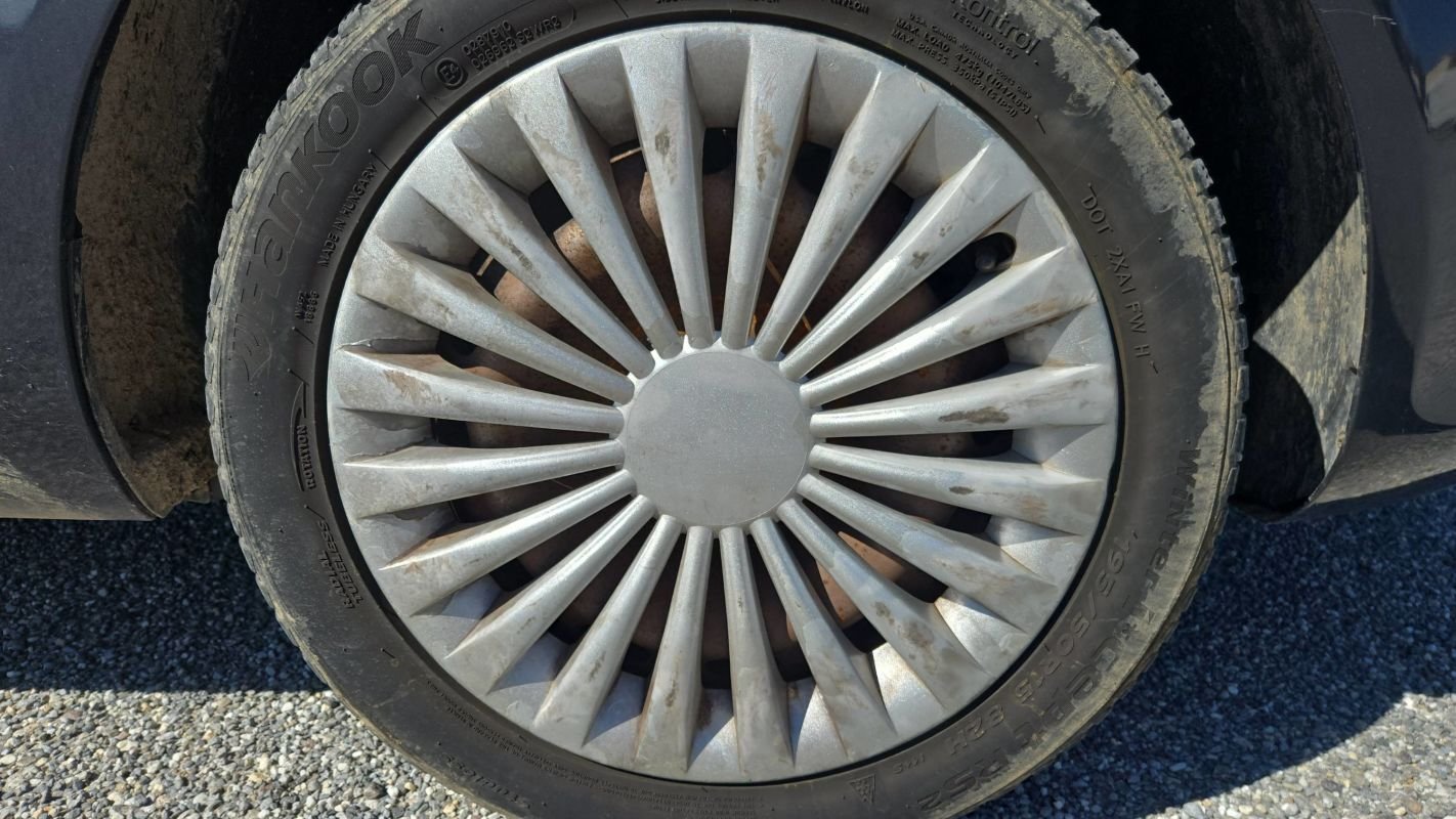 Ford Fiesta - Photo 17