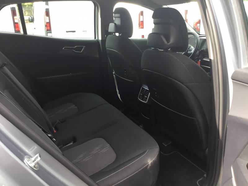 Kia Sportage - Photo 17