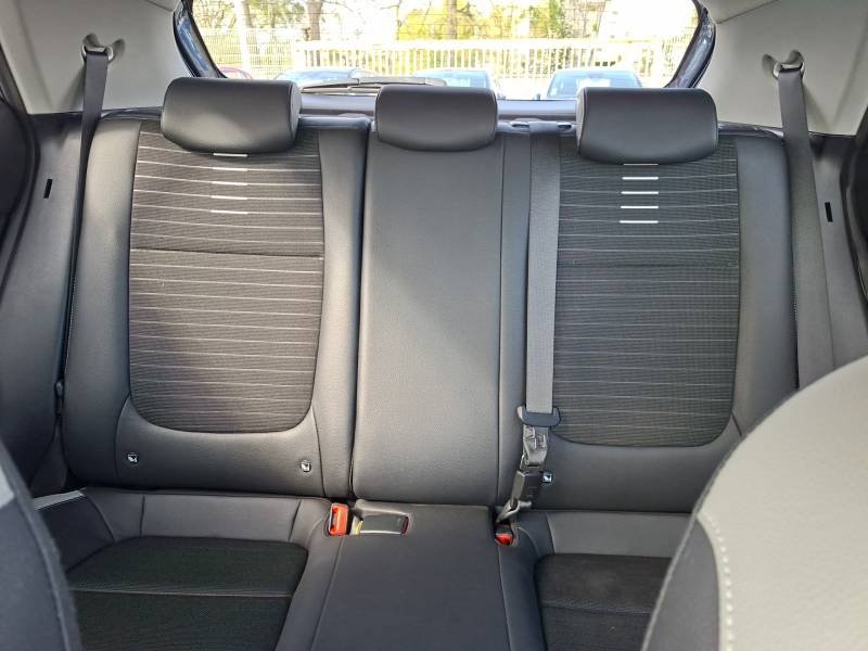Kia Stonic - Photo 33