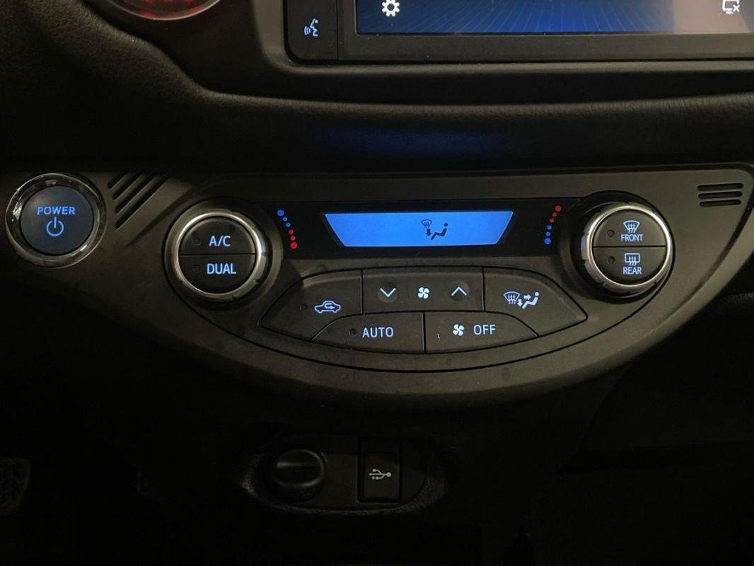 Toyota Yaris - Photo 19