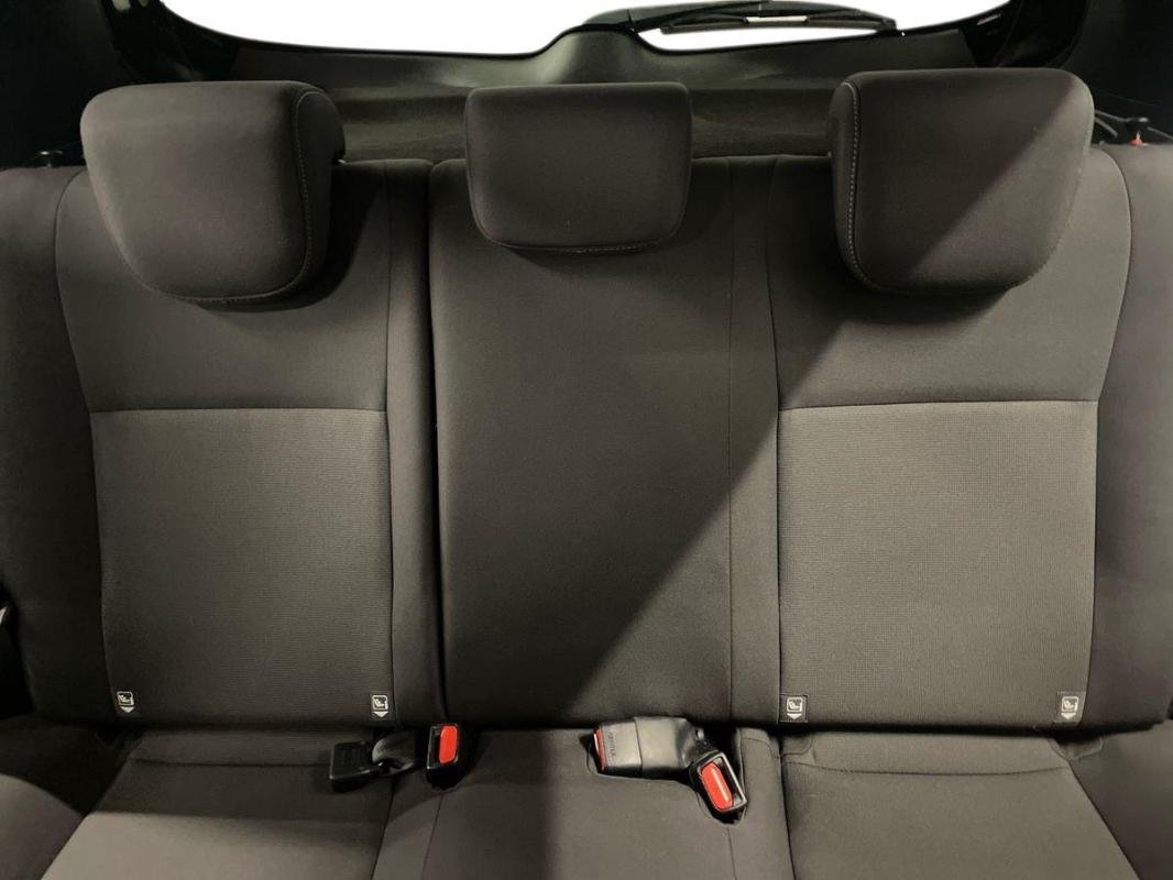 Toyota Yaris - Photo 22