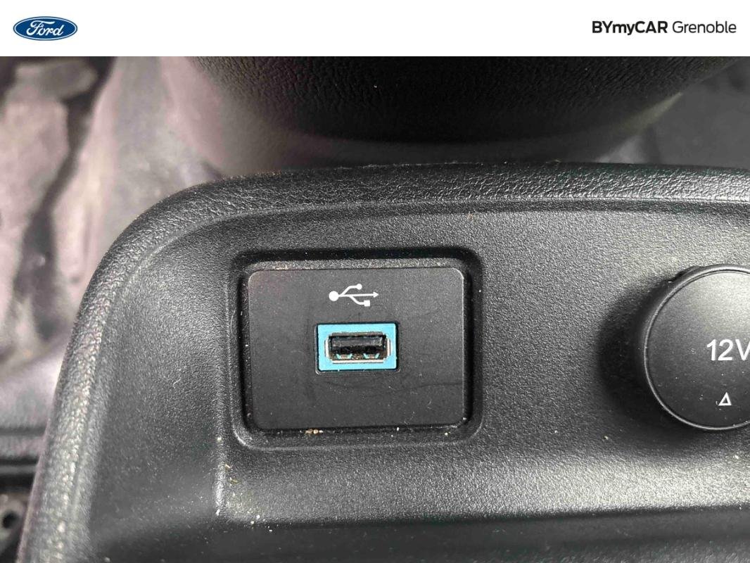 Ford Transit Connect - Photo 22